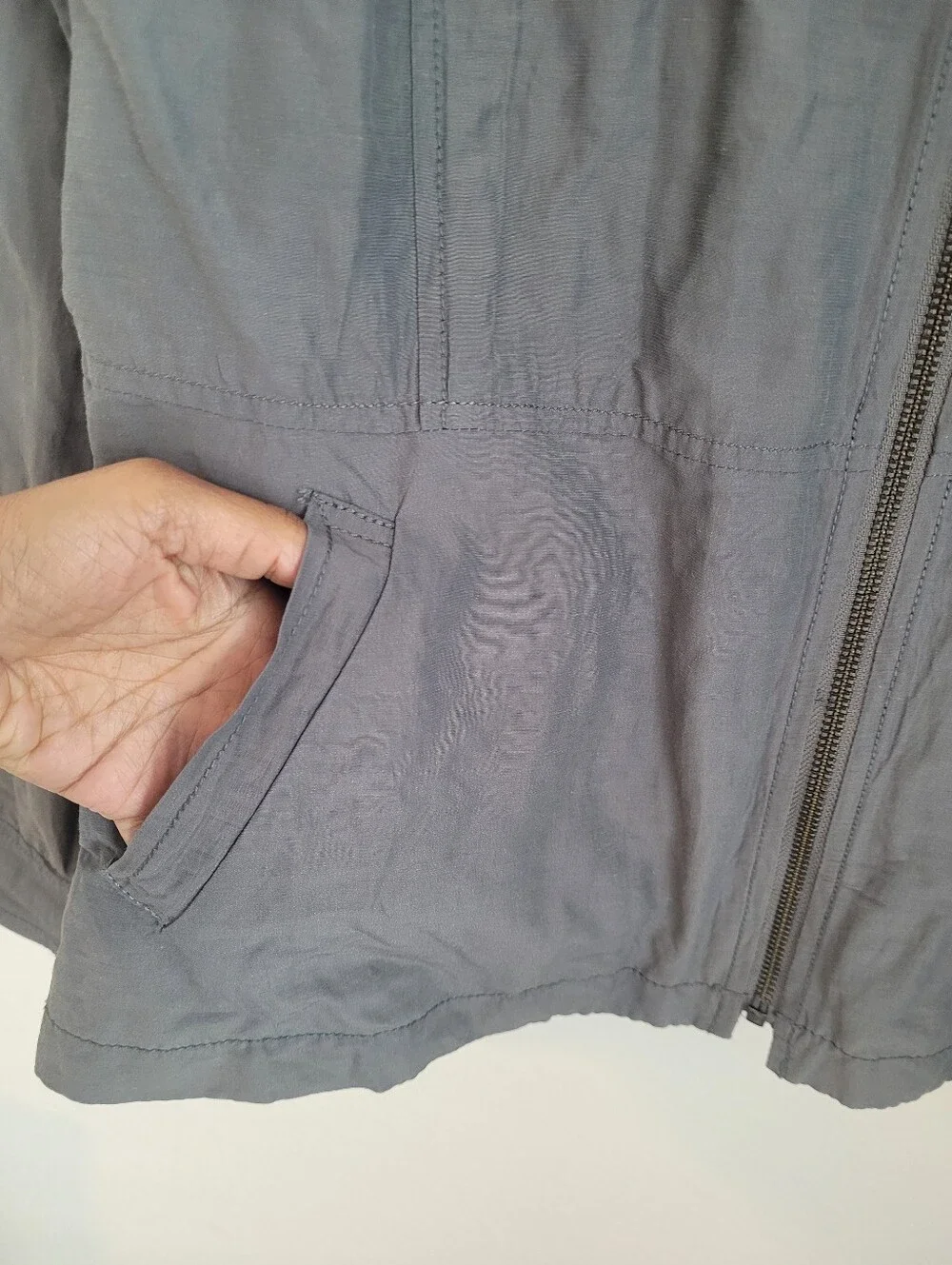 Eileen Fisher Grey Cotton Metallic Zip Front Light Jacket Collarless Utility M